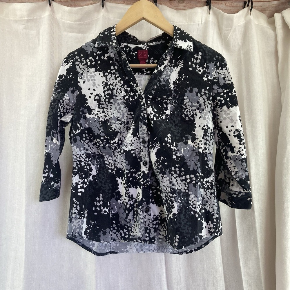 212 Collection Shirt Womens Small Petite Black & White 3/4 Sleeve Button Up Top